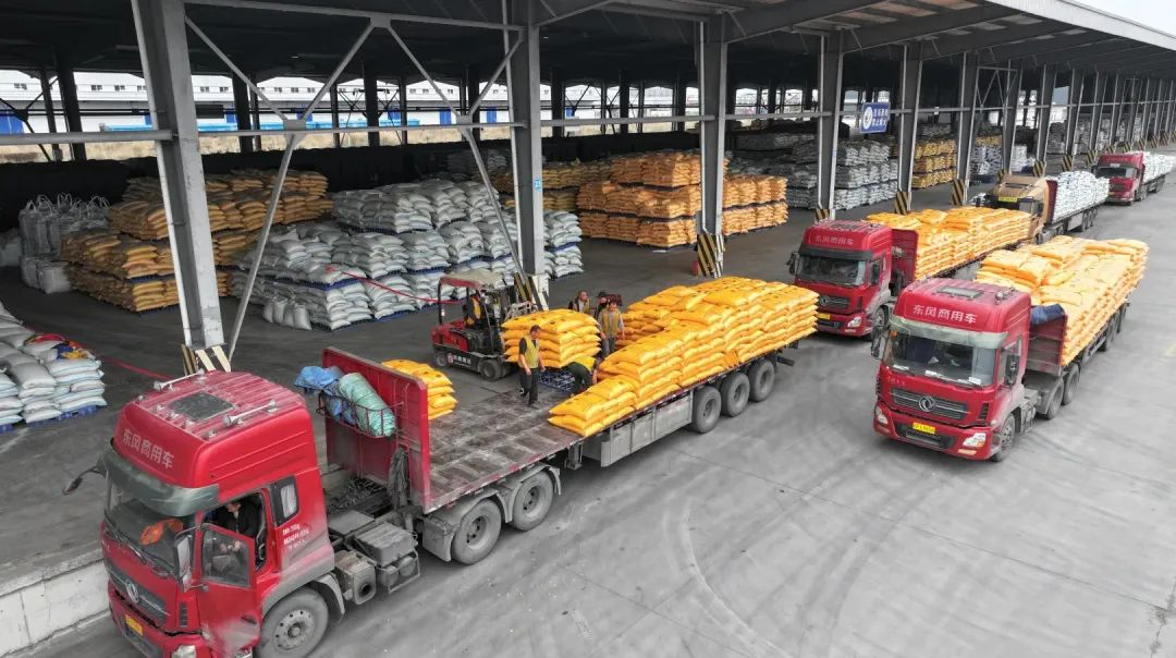 四川农村日报：FUN88乐天使在线登录力保农资供应不断档